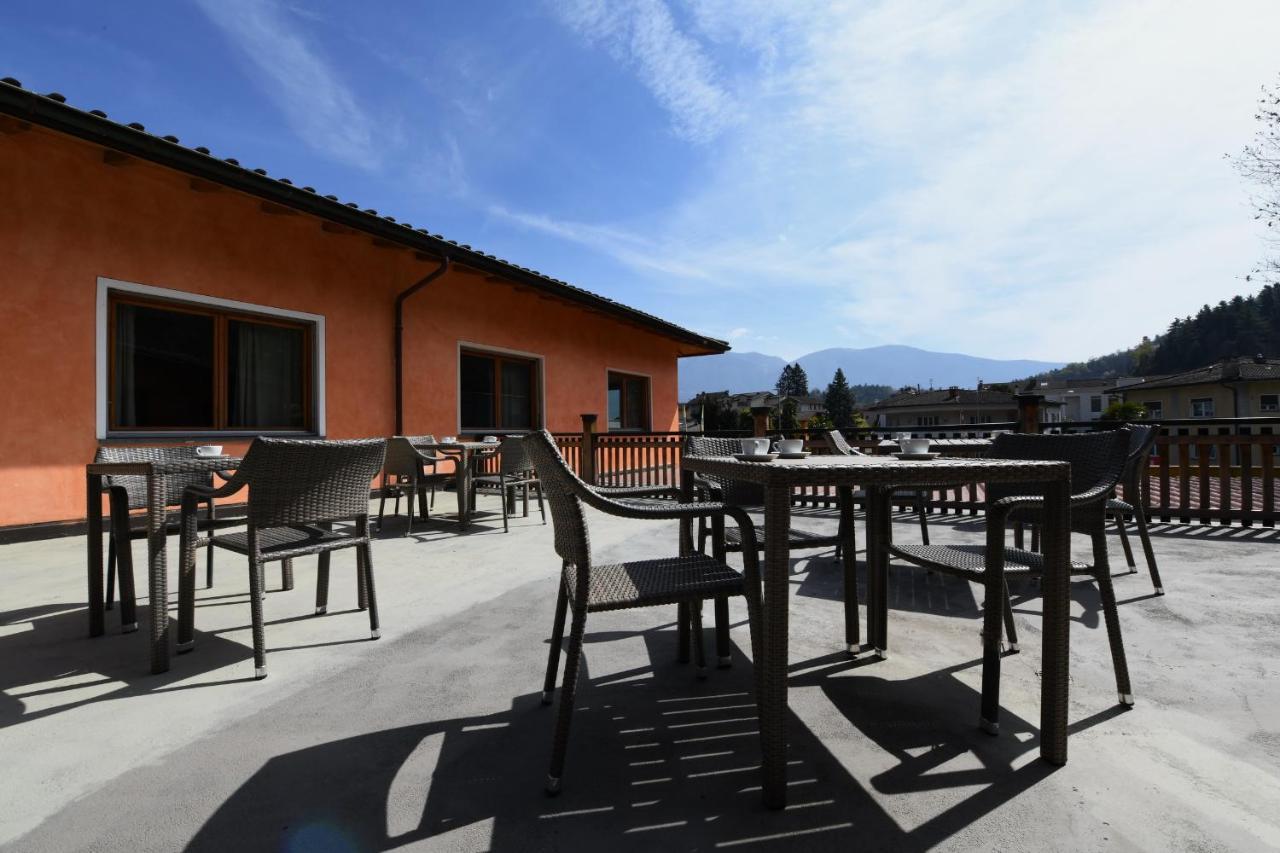 7Rooms - Self Check-In 24H Free Parking Losone Bagian luar foto