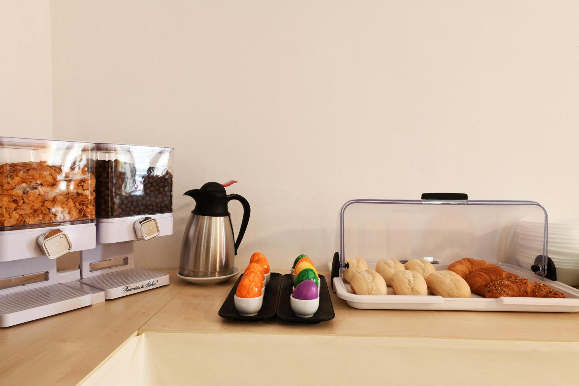 7Rooms - Self Check-In 24H Free Parking Losone Bagian luar foto