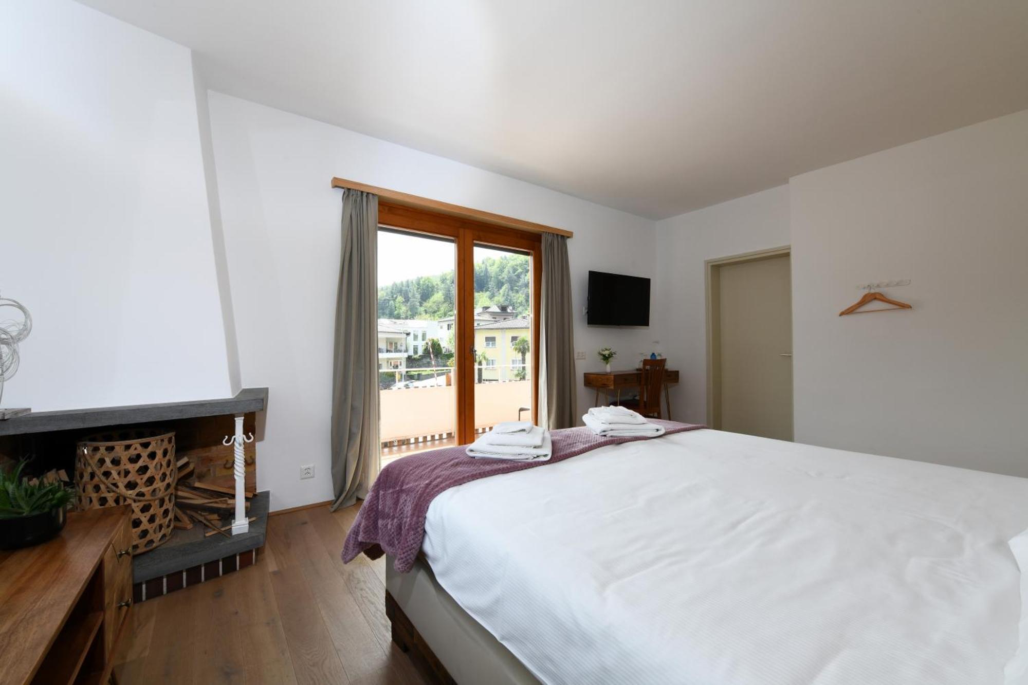 7Rooms - Self Check-In 24H Free Parking Losone Bagian luar foto