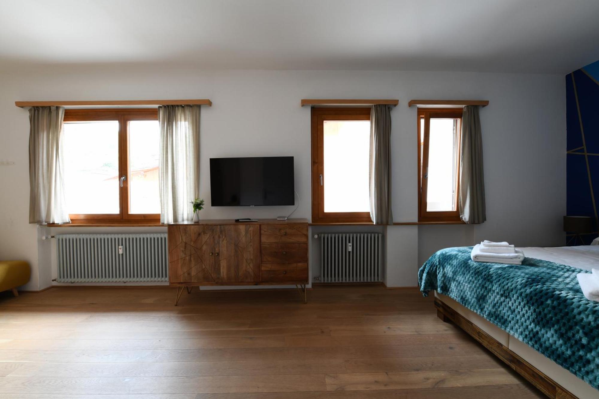 7Rooms - Self Check-In 24H Free Parking Losone Bagian luar foto